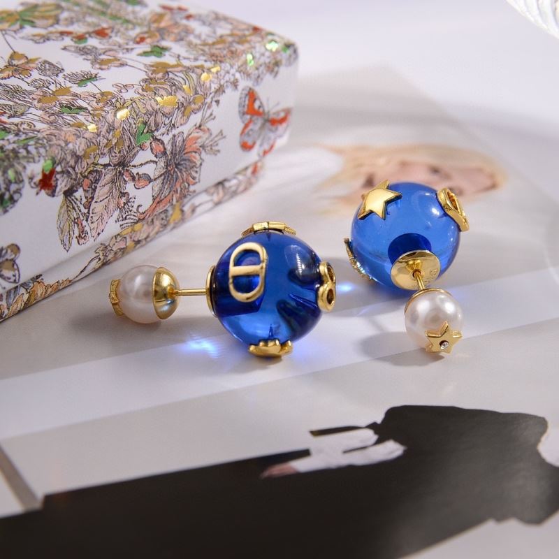 chr1st1an D10r earrings